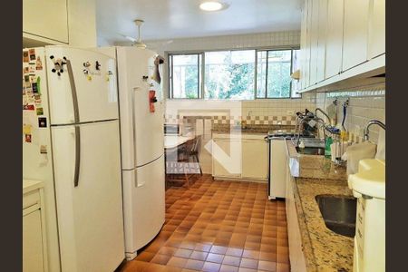 Apartamento à venda com 231m², 4 quartos e 2 vagas