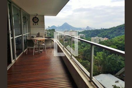 Apartamento à venda com 231m², 4 quartos e 2 vagas