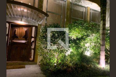 Casa à venda com 493m², 3 quartos e 3 vagas