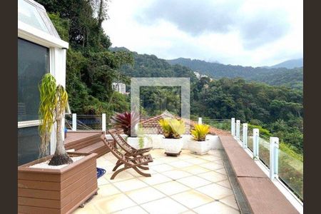 Casa à venda com 493m², 3 quartos e 3 vagas