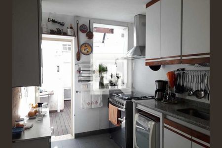 Casa à venda com 292m², 5 quartos e 2 vagas