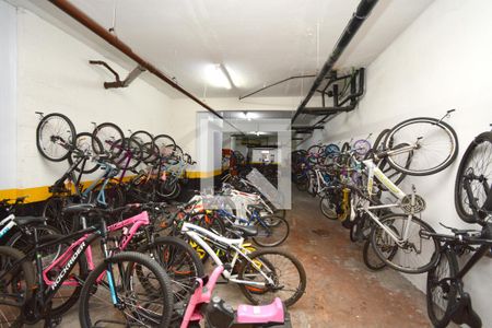 Apartamento para alugar com 64m², 2 quartos e 1 vagaÁrea comum - Bicicletário