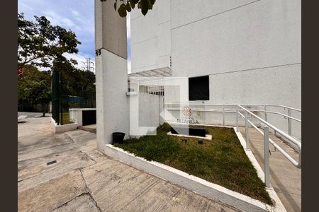 Apartamento à venda com 47m², 2 quartos e 1 vaga Apartamento à venda com 47m², 2 quartos e 1 vagaFachada