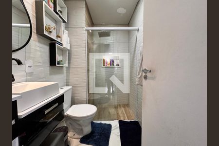 Apartamento à venda com 47m², 2 quartos e 1 vaga Apartamento à venda com 47m², 2 quartos e 1 vagaBanheiro