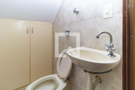 Casa de condomínio para alugar com 70m², 2 quartos e 1 vaga Casa de condomínio para alugar com 70m², 2 quartos e 1 vagaBanheiro 2