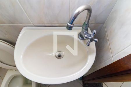 Casa de condomínio para alugar com 70m², 2 quartos e 1 vaga Casa de condomínio para alugar com 70m², 2 quartos e 1 vagaBanheiro 2