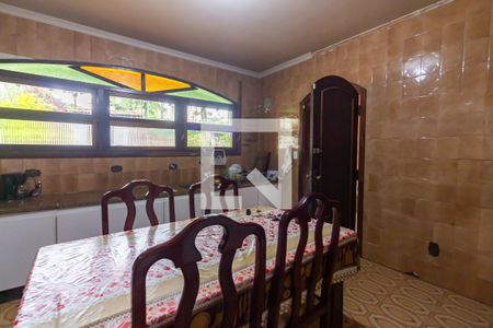 Casa para alugar com 750m², 4 quartos e 5 vagasCozinha