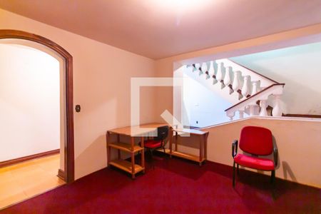 Casa para alugar com 750m², 4 quartos e 5 vagassala 2