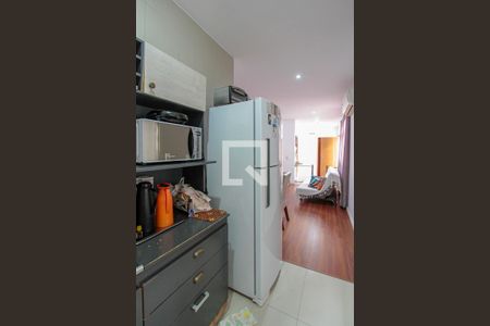 Cozinha de casa de condomínio à venda com 3 quartos, 200m² em Itanhangá, Rio de Janeiro