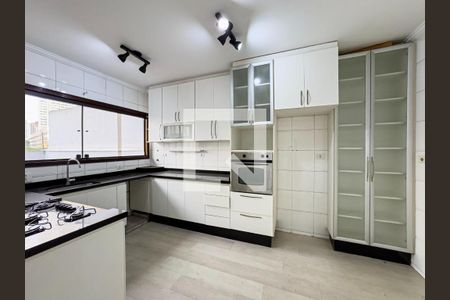 Foto 01 de casa à venda com 3 quartos, 250m² em Baeta Neves, São Bernardo do Campo