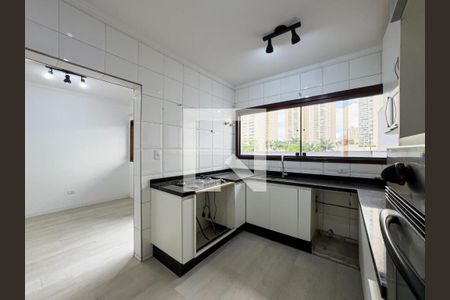 Foto 01 de casa à venda com 3 quartos, 250m² em Baeta Neves, São Bernardo do Campo