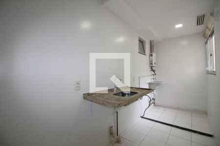 Cozinha de apartamento à venda com 2 quartos, 46m² em Taquara, Rio de Janeiro