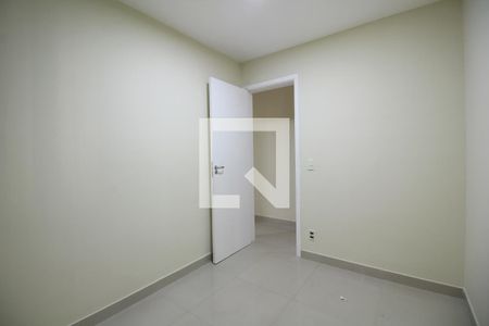 Quarto 1 de apartamento à venda com 2 quartos, 46m² em Taquara, Rio de Janeiro