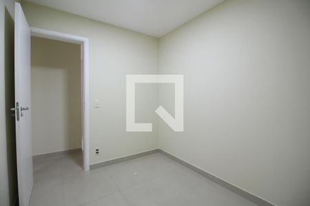 Quarto 1 de apartamento à venda com 2 quartos, 46m² em Taquara, Rio de Janeiro