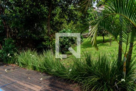 Casa de condomínio para alugar com 400m², 3 quartos e 4 vagas Casa de condomínio para alugar com 400m², 3 quartos e 4 vagasJardim