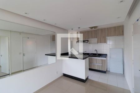 Salas de apartamento para alugar com 3 quartos, 53m² em Vila Marieta, Campinas