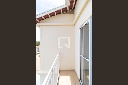 Sacada de apartamento para alugar com 3 quartos, 53m² em Vila Marieta, Campinas