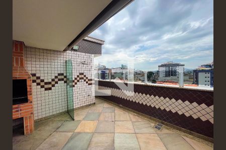 Apartamento à venda com 240m², 4 quartos e 6 vagas Apartamento à venda com 240m², 4 quartos e 6 vagasTerraço