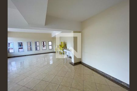 Apartamento à venda com 240m², 4 quartos e 6 vagas Apartamento à venda com 240m², 4 quartos e 6 vagasÁrea comum - Salão de festas