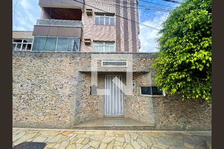 Apartamento à venda com 240m², 4 quartos e 6 vagas Apartamento à venda com 240m², 4 quartos e 6 vagasVista da Rua