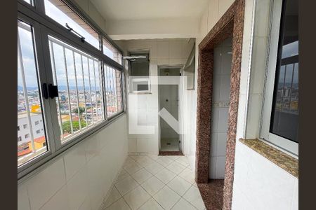 Apartamento à venda com 240m², 4 quartos e 6 vagas Apartamento à venda com 240m², 4 quartos e 6 vagasÁrea de Serviço