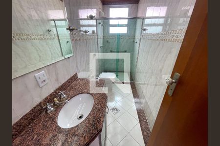 Apartamento à venda com 240m², 4 quartos e 6 vagas Apartamento à venda com 240m², 4 quartos e 6 vagasbanheiro da Quarto 3 - Suíte