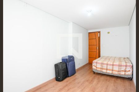 Casa à venda com 100m², 3 quartos e 2 vagas Casa à venda com 100m², 3 quartos e 2 vagasQuarto 1