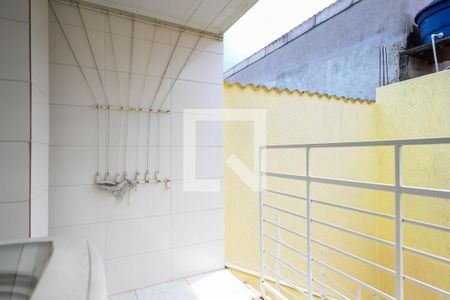 Casa à venda com 100m², 3 quartos e 2 vagas Casa à venda com 100m², 3 quartos e 2 vagasÁrea de Serviço