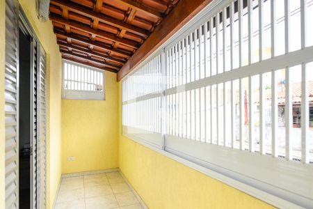 Casa à venda com 100m², 3 quartos e 2 vagas Casa à venda com 100m², 3 quartos e 2 vagasVaranda da Suíte