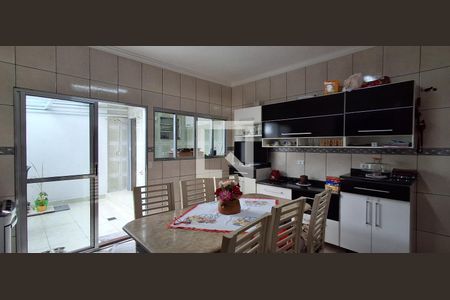 Casa à venda com 240m², 3 quartos e 4 vagasCozinha