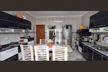 Casa à venda com 240m², 3 quartos e 4 vagasCozinha