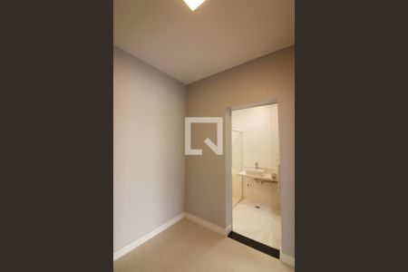 Casa à venda com 198m², 3 quartos e 3 vagasSuíte 3 Closet