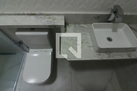 Casa à venda com 198m², 3 quartos e 3 vagasSuíte 1 Banheiro 