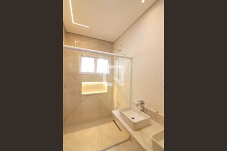 Casa à venda com 198m², 3 quartos e 3 vagasSuíte 3 Banheiro 