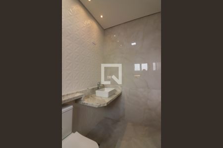 Casa à venda com 198m², 3 quartos e 3 vagasSuíte 2 Banheiro 