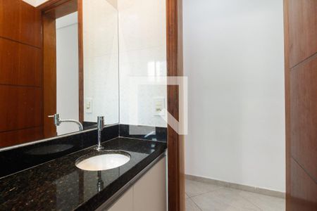 Casa à venda com 130m², 3 quartos e 3 vagasBanheiro Social