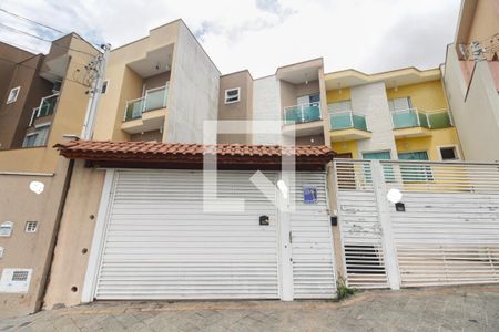 Casa à venda com 130m², 3 quartos e 3 vagasFachada
