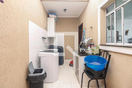 Casa à venda com 130m², 3 quartos e 3 vagasÁrea de Serviço