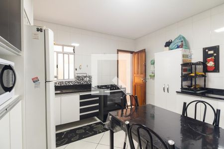 Casa à venda com 130m², 3 quartos e 3 vagasCozinha