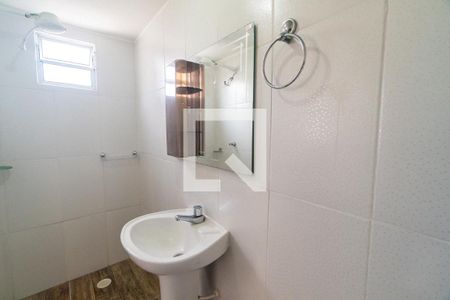 Banheiro de casa para alugar com 2 quartos, 42m² em Parque Jabaquara, São Paulo