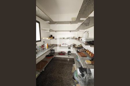 Casa à venda com 400m², 5 quartos e 4 vagasDespensa