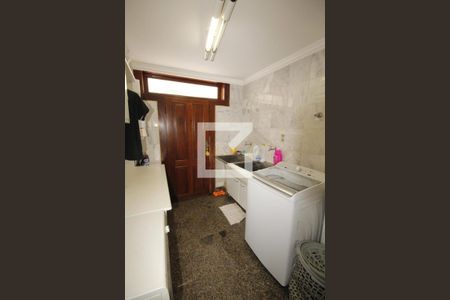 Casa à venda com 400m², 5 quartos e 4 vagasÁrea de Serviço