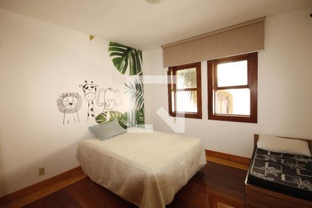 Casa à venda com 400m², 5 quartos e 4 vagasquarto 3