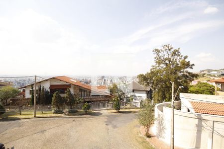 Casa à venda com 400m², 5 quartos e 4 vagasvista