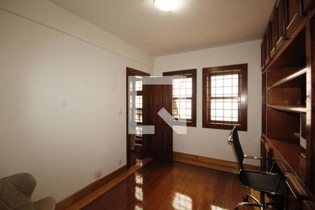 Casa à venda com 400m², 5 quartos e 4 vagasquarto 5