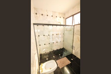 Casa à venda com 400m², 5 quartos e 4 vagasbaheiro 1