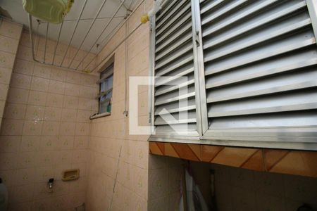 Apartamento à venda com 42m², 3 quartos e sem vagaÁrea de Serviço