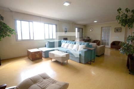 Sala de apartamento para alugar com 4 quartos, 198m² em Jardim Europa, São Paulo