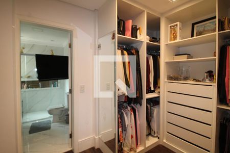 Apartamento à venda com 198m², 3 quartos e 6 vagasQuarto 3 - Closet