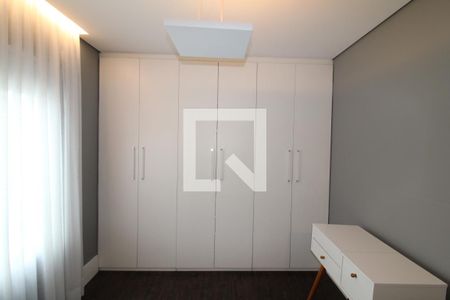 Apartamento à venda com 198m², 3 quartos e 6 vagasQuarto 2